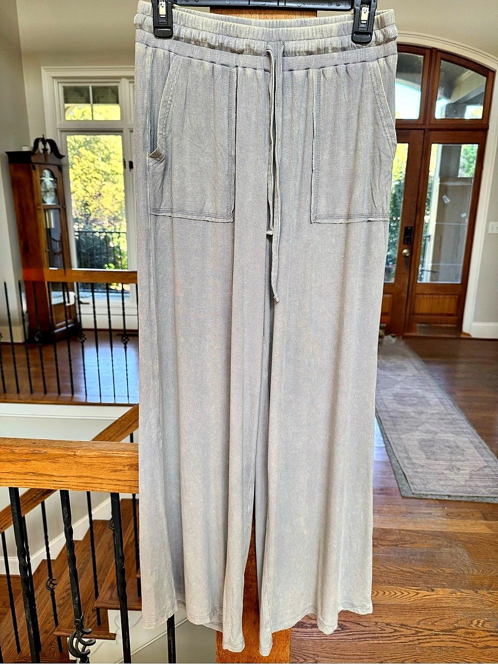 Zenana Light Gray Ribbed Wide Leg relaxed lounge set in Sleet L NWT - Picture 3 of 8